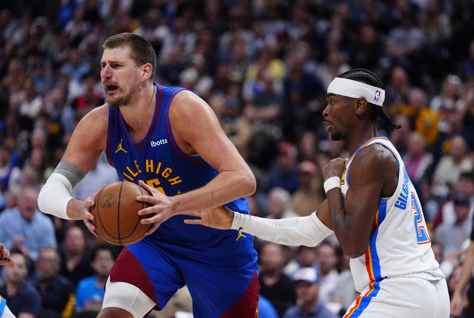 包含费德勒重要时刻重返赛场，掘金带队取胜！全场沸腾不已的词条-爱游戏