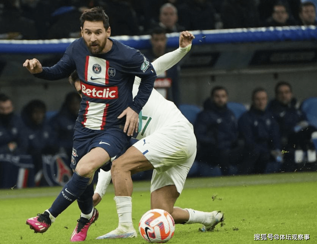 今晚中超传出新动向，巴黎圣日耳曼遗憾出局，管理层表态——底气十足，身体对抗强度拉满的简单介绍